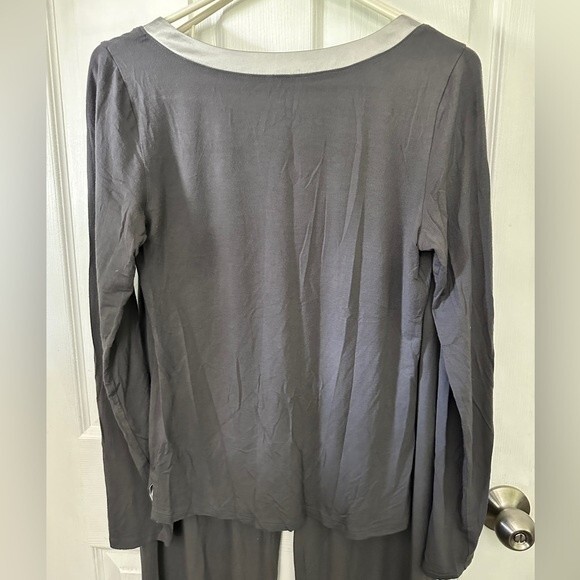 Calvin Klein Essentials in Grey with Satin Trim Long Sleeve Top and Bottom Set * - Picture 6 of 12